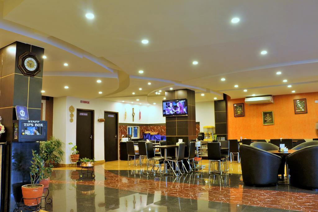 โรงแรมซิตี้ อินน์ โพคารา ภายนอก รูปภาพ