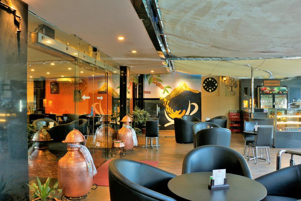 โรงแรมซิตี้ อินน์ โพคารา ภายนอก รูปภาพ